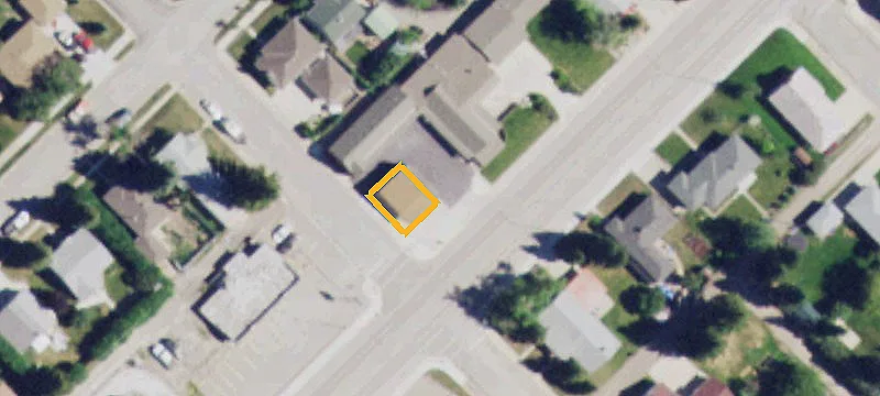 1224 Main St