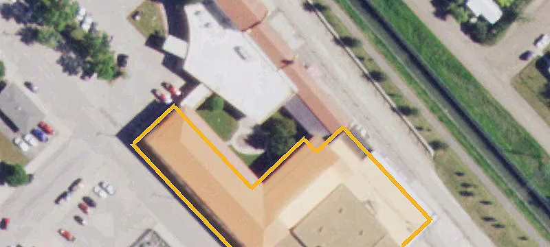 211 Main St
