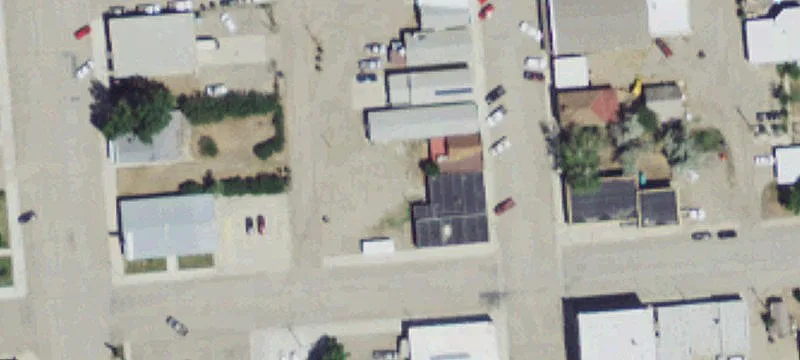 38 1st E St