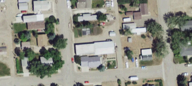115 2nd E St