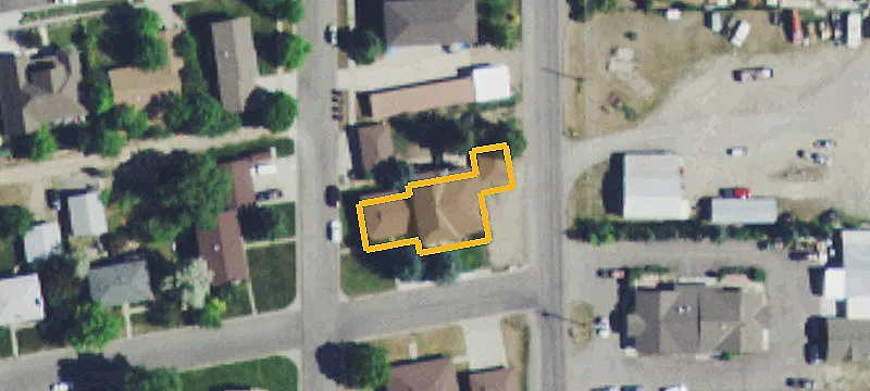 472 Russell Ln