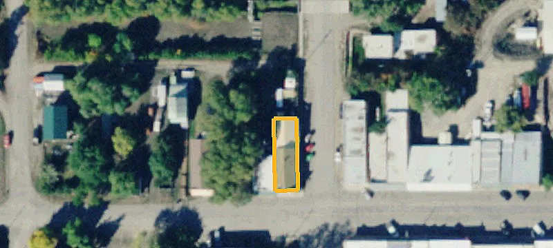 300 Main St