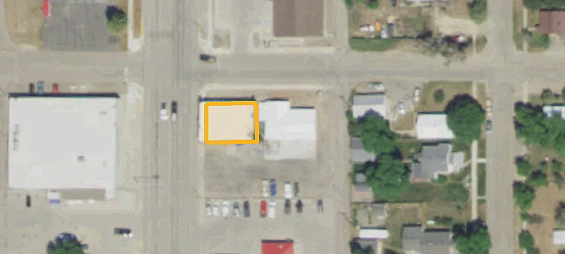 820 Main St