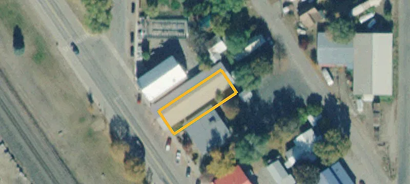112 Railroad Ave