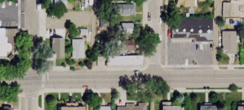 1819 Main St