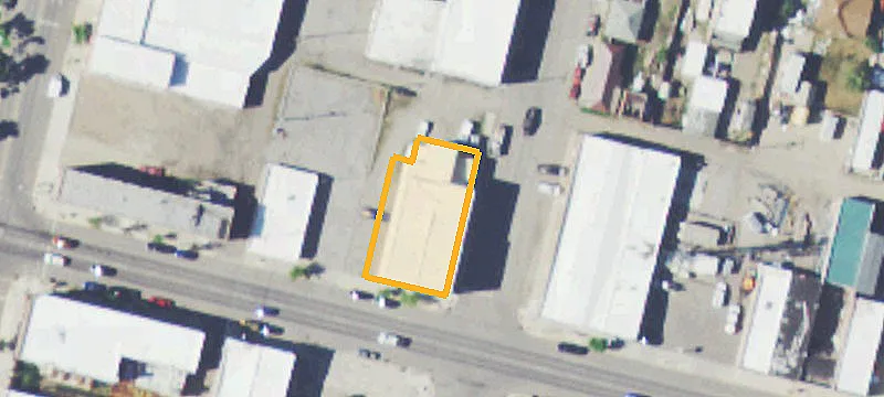 124 Commercial Ave