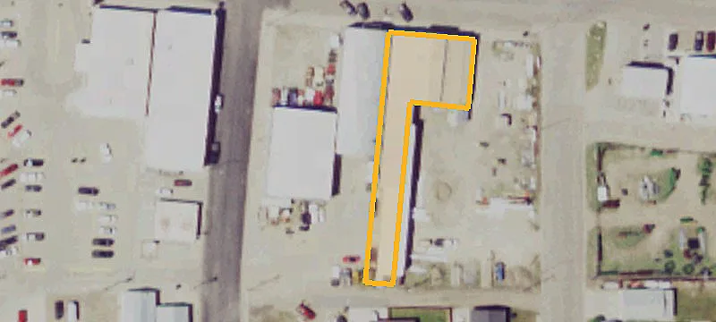 202 1st E St