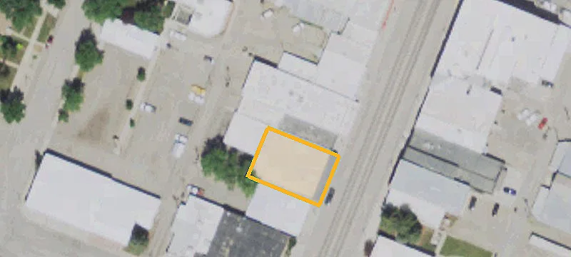 412 Main St