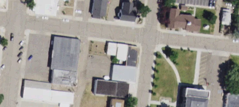 113 4th E St