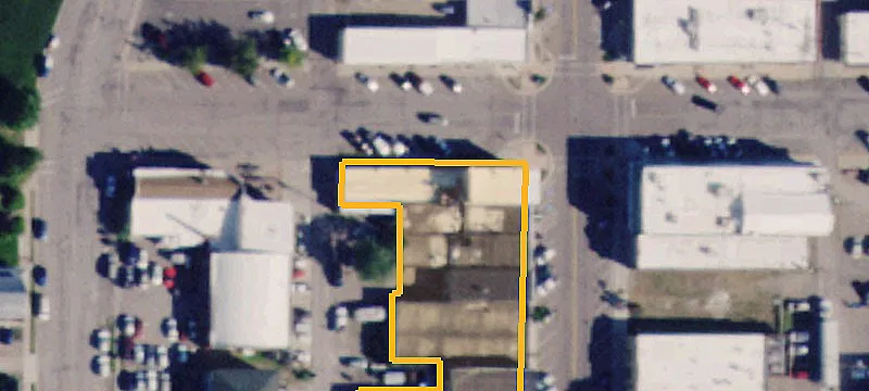 302 Main St