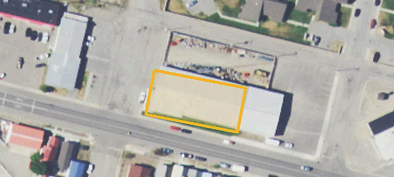 Commercial Ave