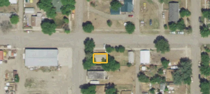 224 2nd E St