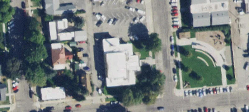 223 2nd St