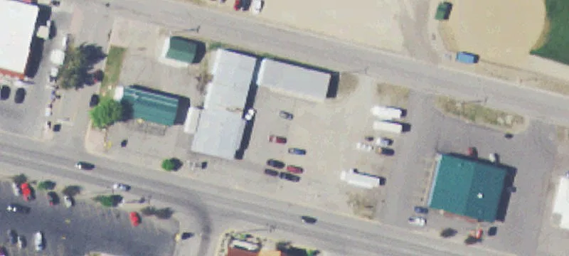 1400 Commercial Ave