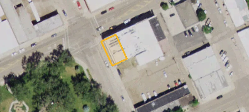 500 Main St