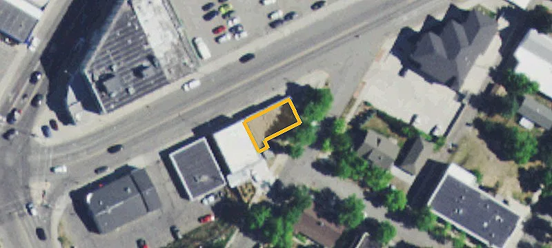 637 Helena Ave