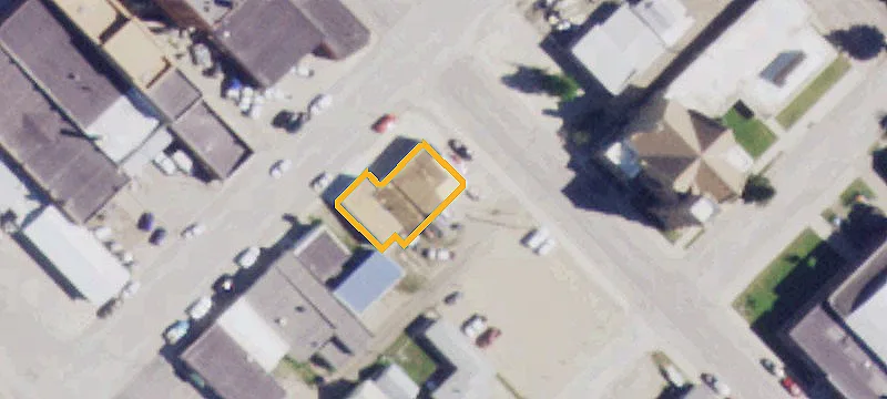 202 5th S Ave