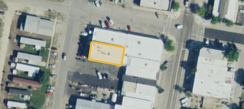 301 Main St
