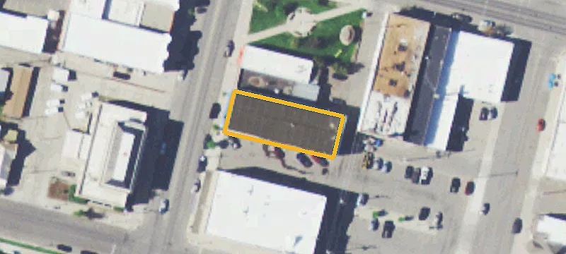 211 Main St