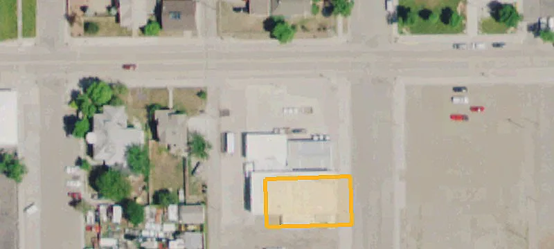 204 3rd W St
