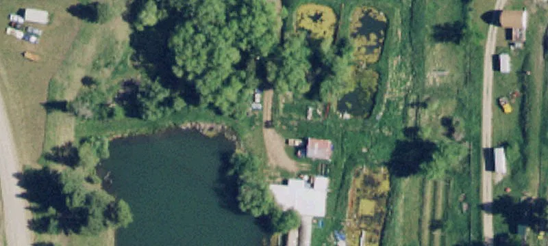 140 Trout Ln