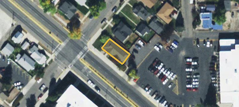 327 Helena St