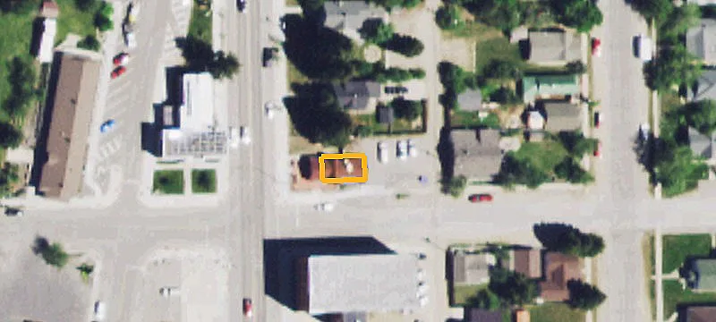 304 Broadway Ave