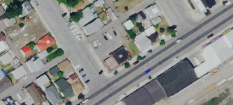 305 Frnt St