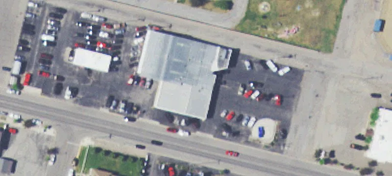 1200 Commercial Ave