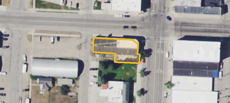 502 Main St