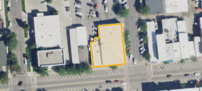 300 Main St