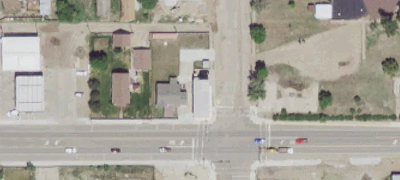 600 2nd W Ave