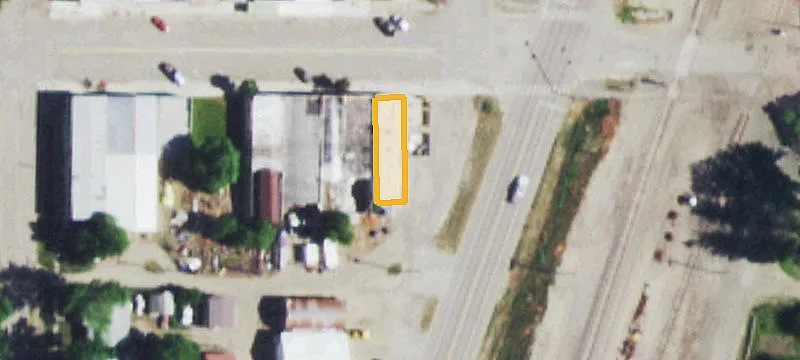 102 Riv St