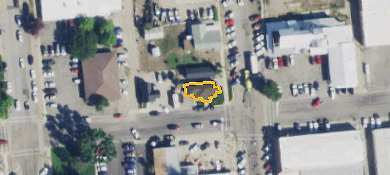 301 2nd St