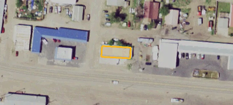 205 1st E St
