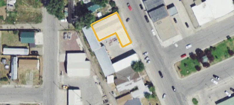 417 Piegan St