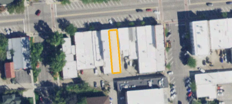 325 Main St