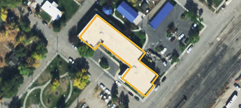 76 Ctr St