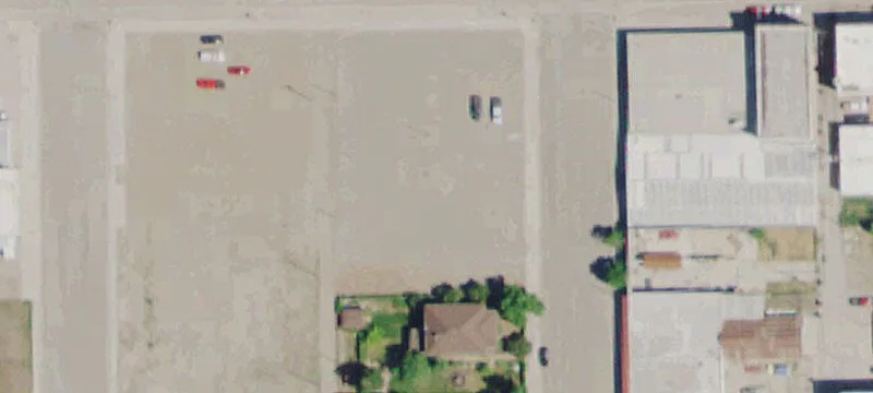 Custer Ave