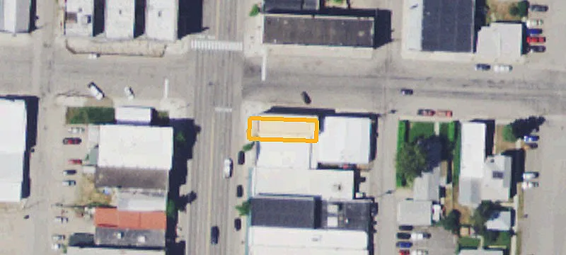 401 Main St
