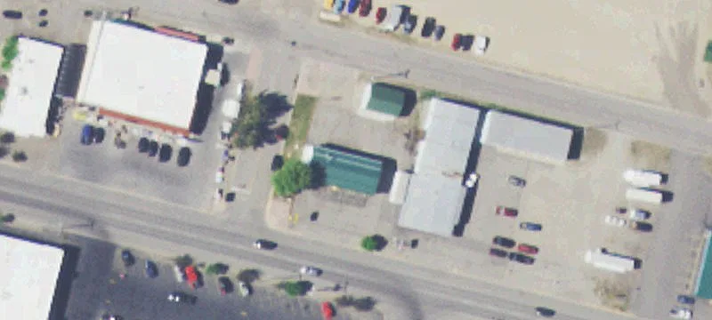 1350 Commercial Ave