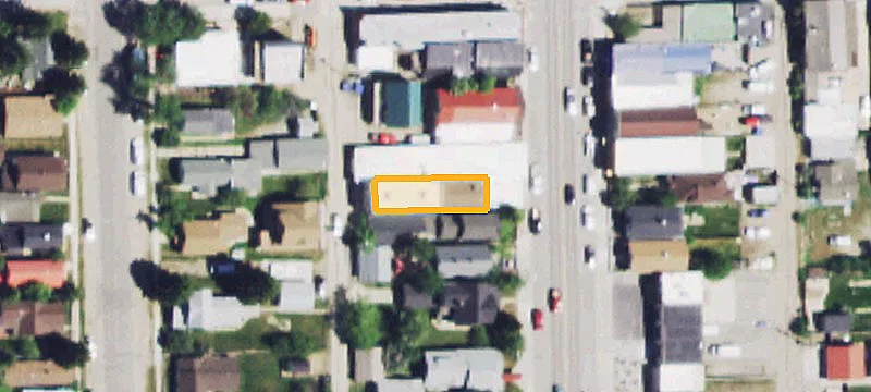 211 Broadway Ave