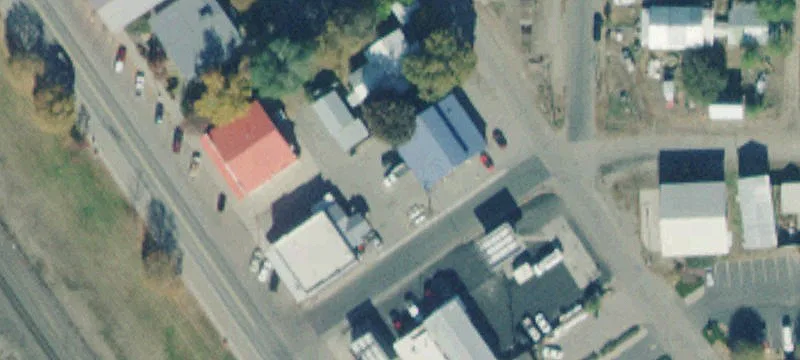 100 Farmer St