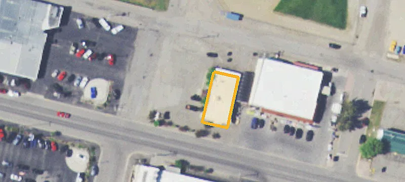 1300 Commercial Ave