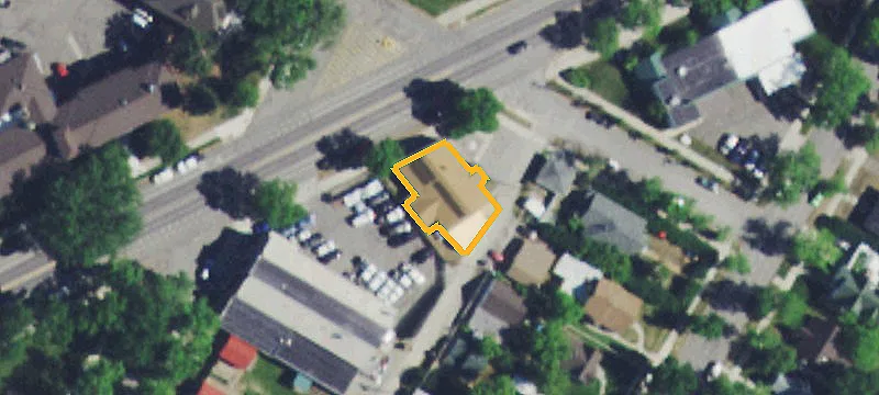 825 Helena Ave