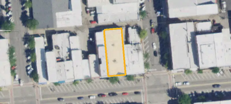 206 Main St