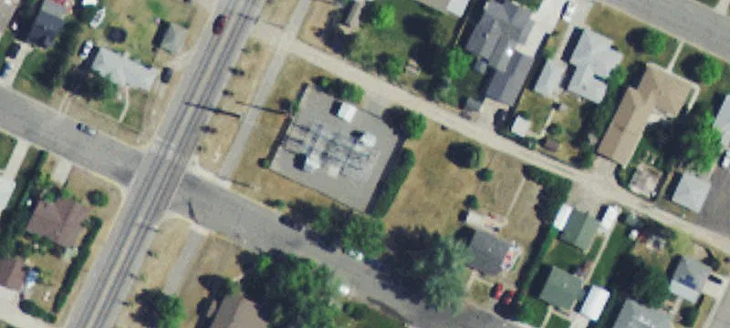 1328 Hollins Ave