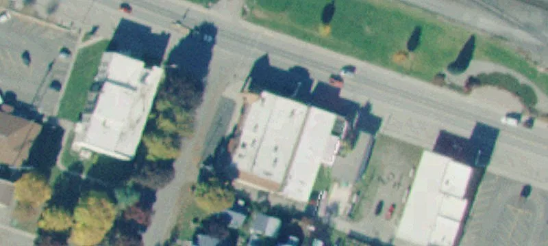 1037 Main W St