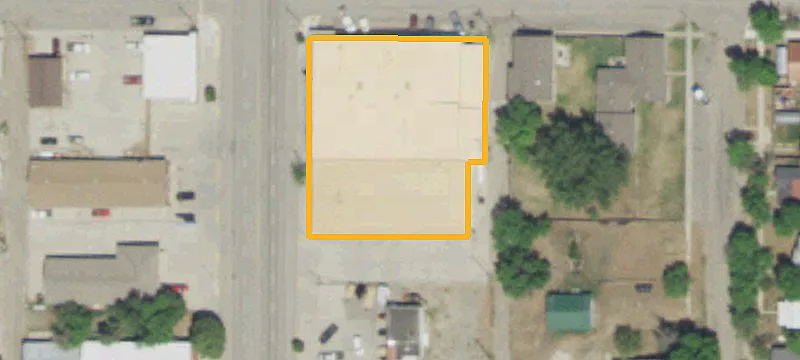 318 Main St