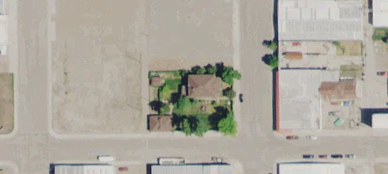 206 Custer Ave